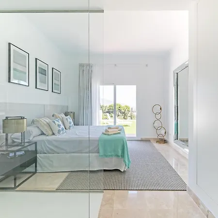 Luxury Paraiso Pueblo Appartement Estepona