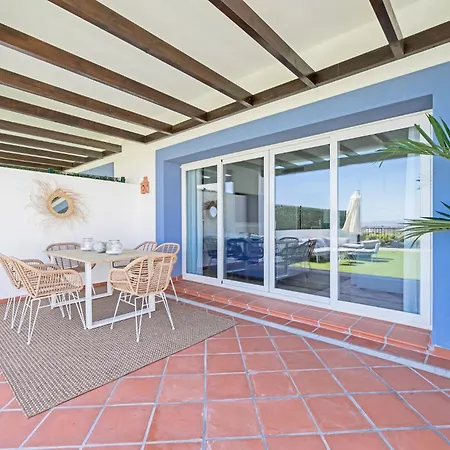 Luxury Paraiso Pueblo * Эстепона