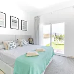 Luxury Paraiso Pueblo Apartment Estepona